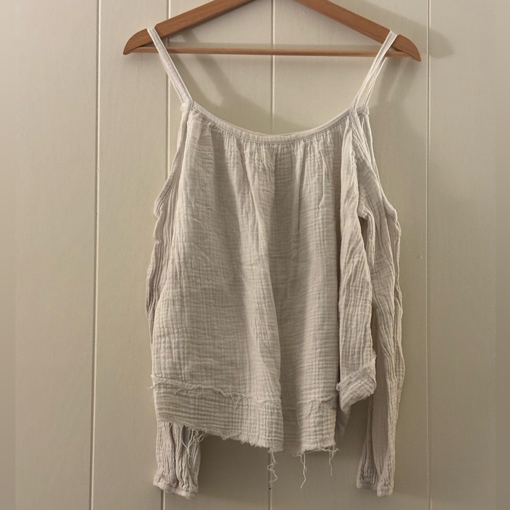 White long-sleeved off the shoulder Love People top (S)